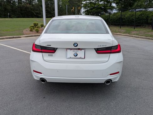 Used 2025 BMW 330i xDrive Sedan w/ Convenience Package AWD/4WD image 4