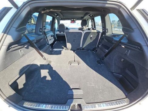 Used 2025 Volvo XC90 B5 Plus image 13