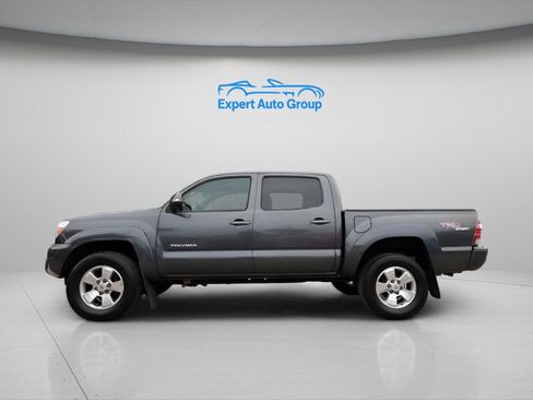 Used 2012 Toyota Tacoma PreRunner w/ TRD Sport Pkg image 12