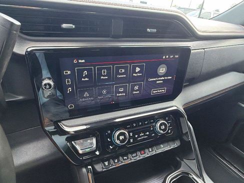 Used 2024 GMC Sierra 2500 AT4 w/ AT4 Premium Plus Package AWD/4WD image 32