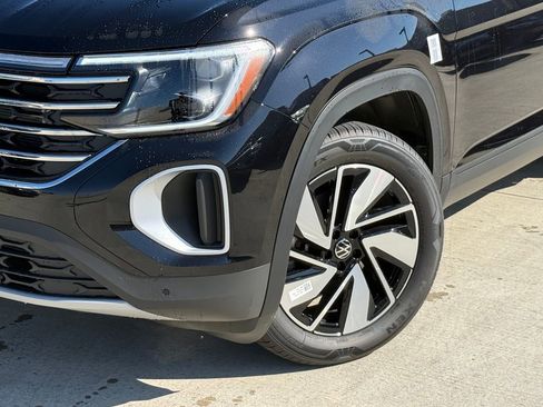 New 2026 Volkswagen Atlas SE AWD/4WD image 3
