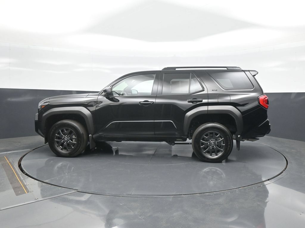 Used 2025 Toyota 4Runner SR5 AWD/4WD image 4