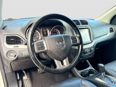 Used 2020 Dodge Journey Crossroad image 10
