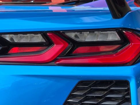 Used 2024 Chevrolet Corvette Stingray Premium Cpe w/ Battery Protection Package image 10