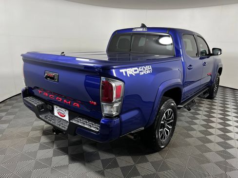 Used 2023 Toyota Tacoma TRD Sport AWD/4WD image 5