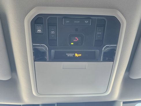 Used 2023 Toyota Tundra Limited image 23