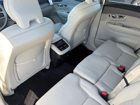 New 2026 Volvo XC90 B6 Ultra image 24