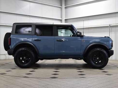 Used 2023 Ford Bronco Wildtrak image 9