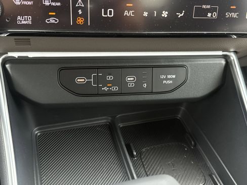 New 2026 Kia Carnival SX FWD image 30