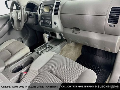 Used 2013 Nissan Frontier SV RWD image 25