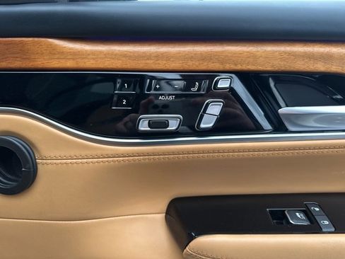 Used 2022 Jeep Grand Wagoneer Series III w/ Flexible Seating Group image 22