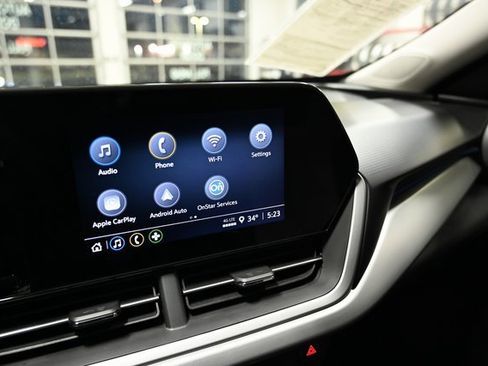 Used 2024 Chevrolet Trax LS w/ LS Convenience Package image 16