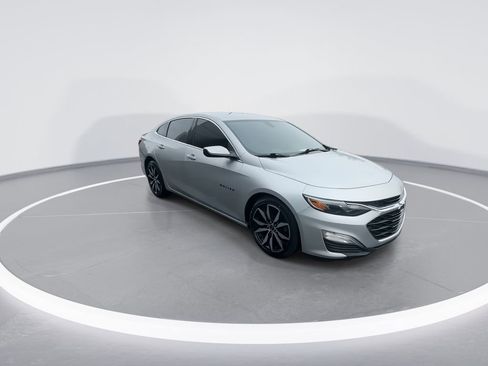 Used 2021 Chevrolet Malibu RS image 3