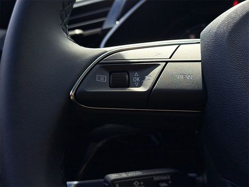 New 2025 Audi Q3 2.0T Premium image 9
