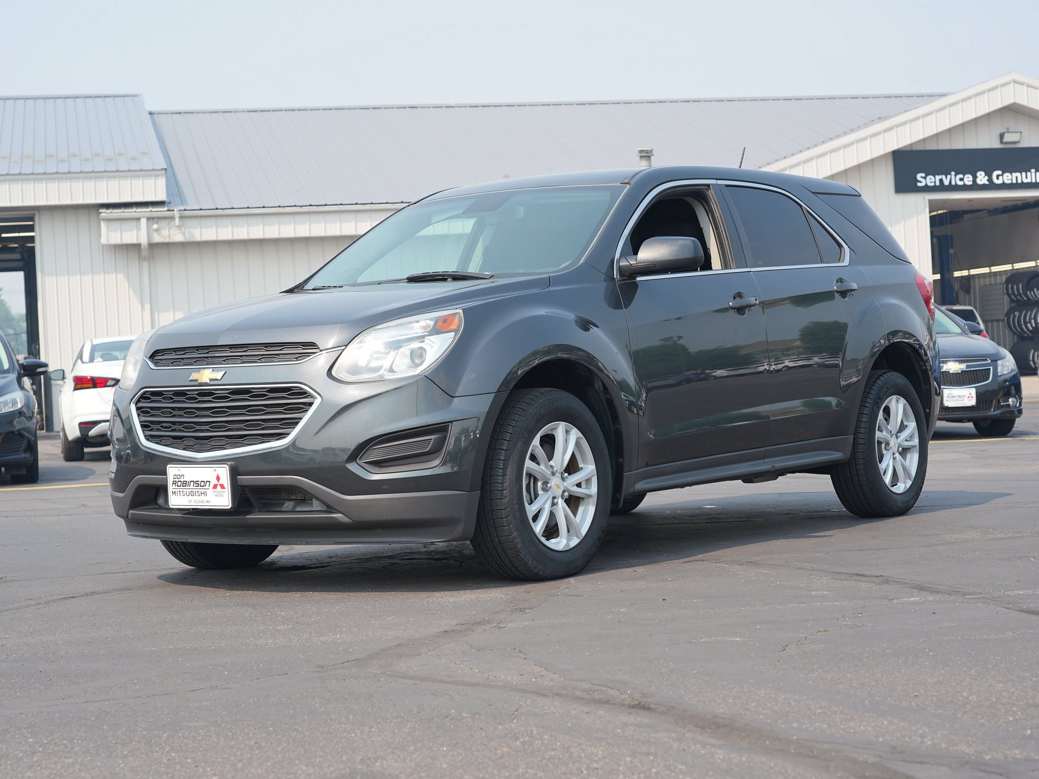 Used 2017 Chevrolet Equinox LS AWD/4WD image 8