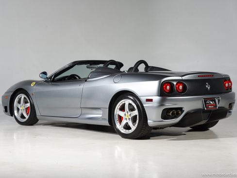 Used 2004 Ferrari 360 Spider RWD image 5