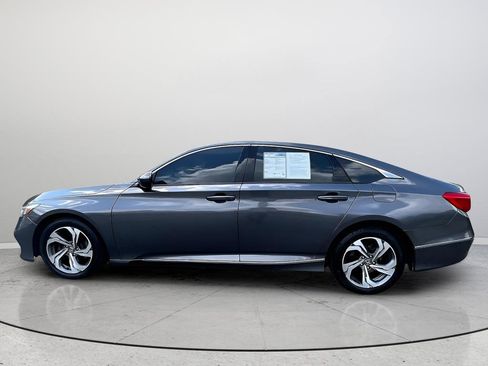 Used 2018 Honda Accord EX image 9