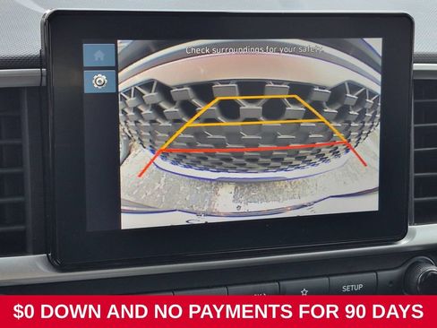 Used 2025 Hyundai Venue SEL FWD image 17