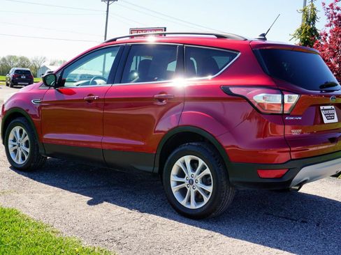 Used 2018 Ford Escape SEL AWD/4WD image 17
