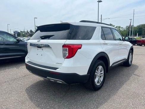 Certified 2023 Ford Explorer XLT w/ Equipment Group 202A AWD/4WD image 4