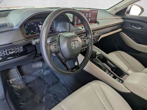 Used 2024 Honda Accord EX-L image 12