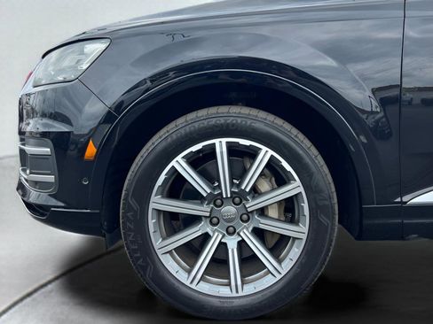 Used 2019 Audi Q7 3.0T Premium Plus w/ Premium Plus Package AWD/4WD image 35