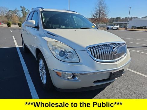 Used 2011 Buick Enclave CXL image 11