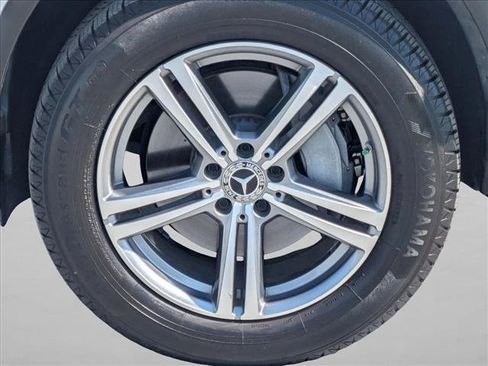 Used 2022 Mercedes-Benz GLC 300 image 23