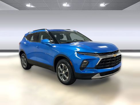 Certified 2024 Chevrolet Blazer LT w/ Convenience Package image 6