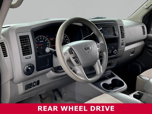 Used 2016 Nissan NV 3500 SV w/ SV Technology Package RWD image 16