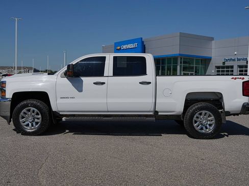 Used 2018 Chevrolet Silverado 3500 W/T w/ WT Convenience Package AWD/4WD image 9