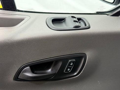 Used 2023 Ford Transit 250 Low Roof AWD w/ Exterior Upgrade Package image 19