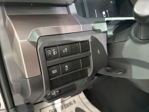Used 2024 Toyota Tacoma SR5 w/ SR5 Upgrade Package RWD image 19