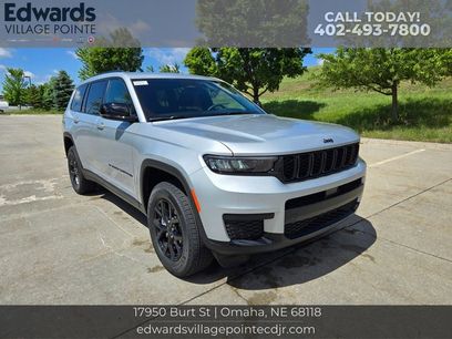 New 2025 Jeep Grand Cherokee L Laredo