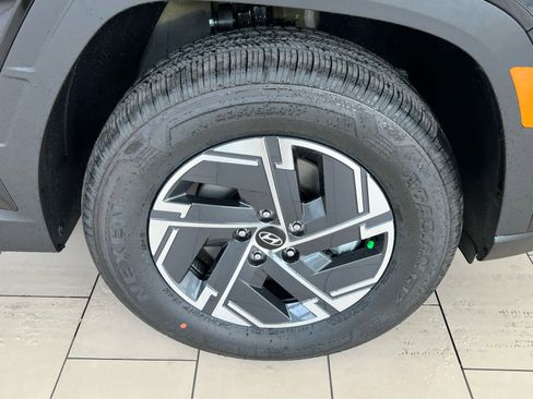 New 2026 Hyundai Tucson Blue SE AWD/4WD image 16