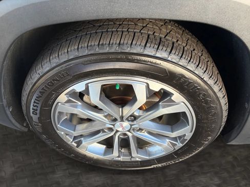 Used 2020 GMC Terrain SLT w/ Preferred Package AWD/4WD image 37