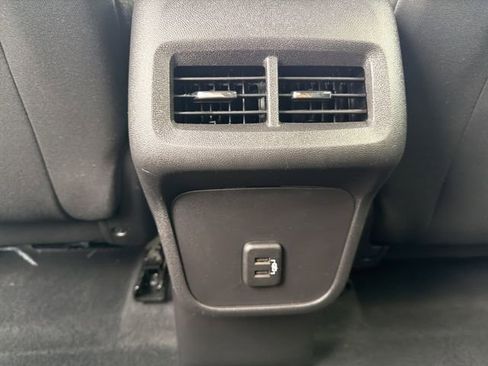 Used 2024 Chevrolet Equinox LT image 22