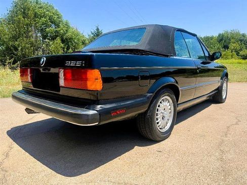 Used 1991 BMW 325i Convertible RWD image 7