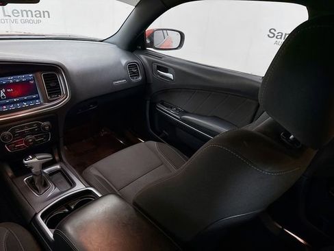 Used 2018 Dodge Charger R/T image 25