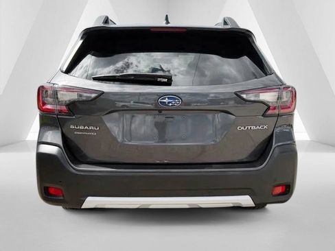 Used 2023 Subaru Outback Limited AWD/4WD image 6