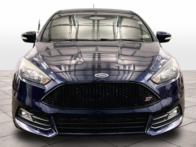 Used 2017 Ford Focus ST FWD image 3