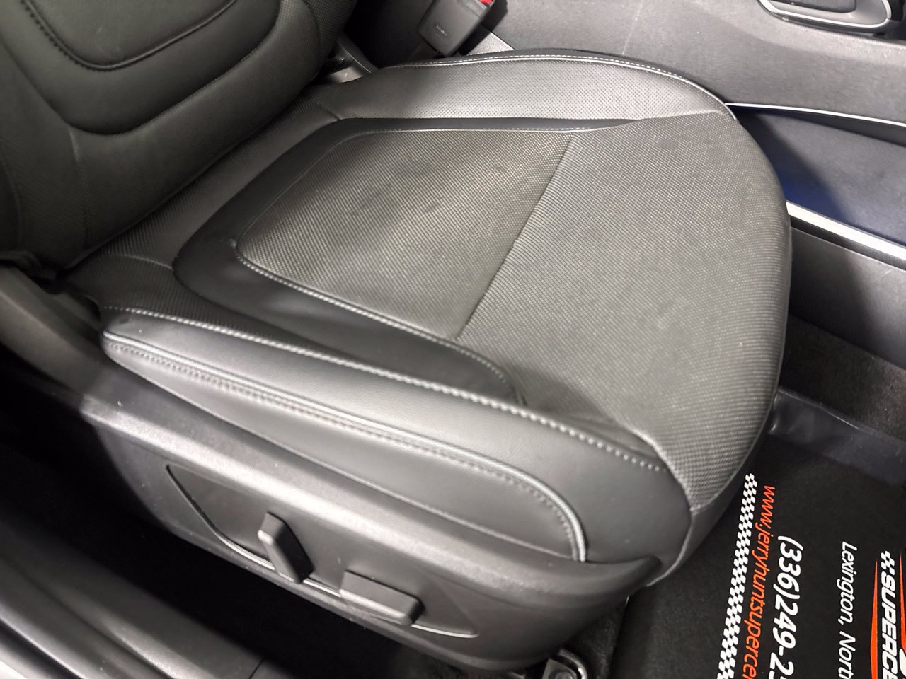 Used 2023 Hyundai Tucson Limited AWD/4WD image 35