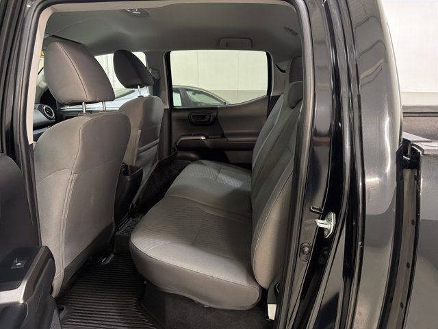 Used 2022 Toyota Tacoma SR5 AWD/4WD image 21
