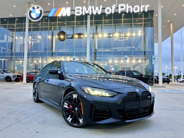New 2026 BMW M440i w/ Premium Package RWD image 1