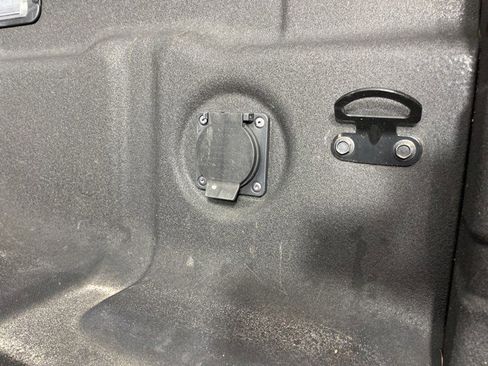 Used 2023 Nissan Frontier PRO-4X w/ Pro Convenience Package AWD/4WD image 43