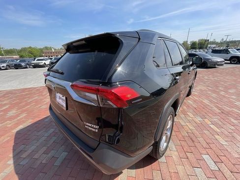Used 2021 Toyota RAV4 Limited AWD/4WD image 34