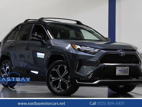 Used 2022 Toyota RAV4 XSE AWD/4WD image 1