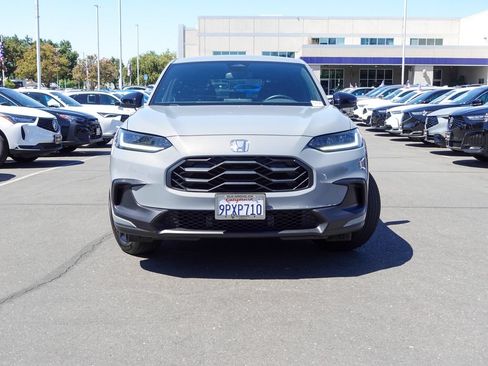 Used 2025 Honda HR-V Sport image 2