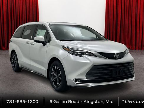 New 2026 Toyota Sienna Platinum AWD/4WD image 3