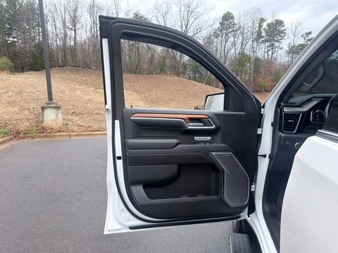 Used 2022 GMC Sierra 1500 Denali image 26